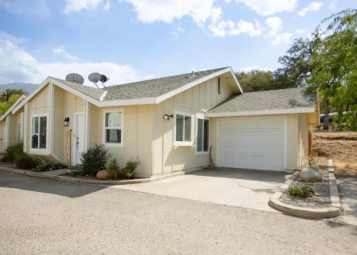 Cozy Condo 4 Miles To Park Entrance With Bbq And Steps To Dining